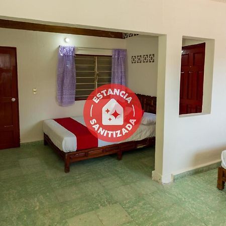 Oyo Hotel Rubi Zihuatanejo Exteriör bild