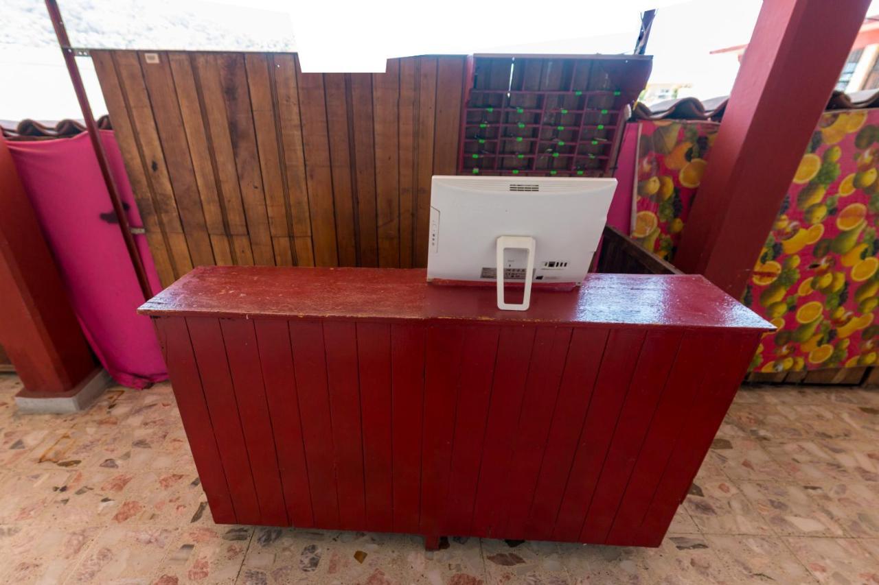 Oyo Hotel Rubi Zihuatanejo Exteriör bild