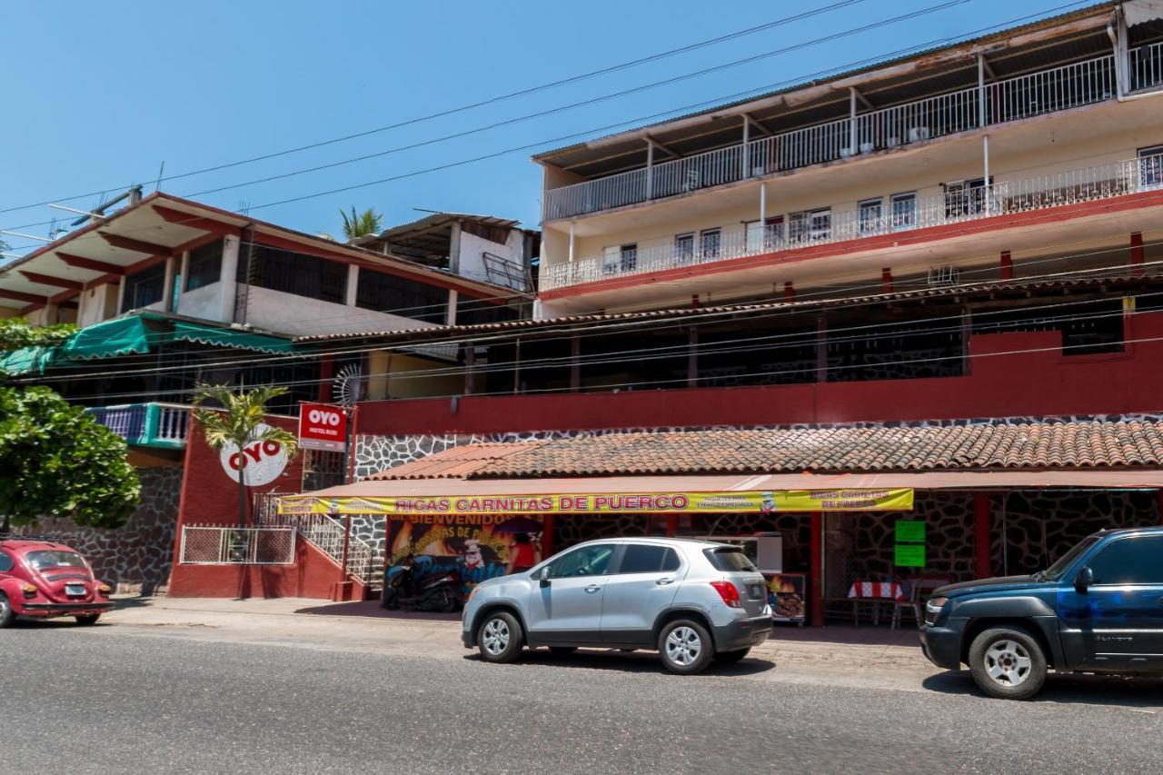 Oyo Hotel Rubi Zihuatanejo Exteriör bild